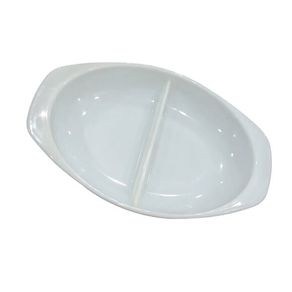 Pyrex Vintage Divided Oval Serving Baking Milk Glass Dish‎ 1.5qt White - Picture 1 of 7